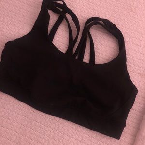 Black Lululemon Sportsbra